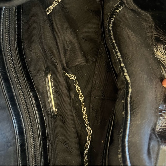 Botkier black patent leather St. Tropez handbag preowned shoulder/ top handle - Picture 6 of 16